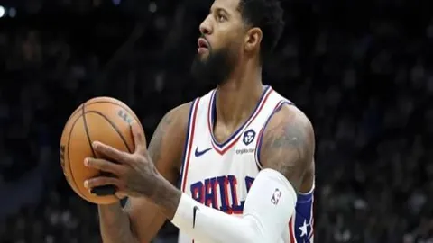 基耶萨首秀进球险失，丹斯补射锁定胜利，利物浦3-0巩固领先地位